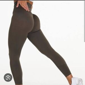 NVGTN Olive Seamless Leggings